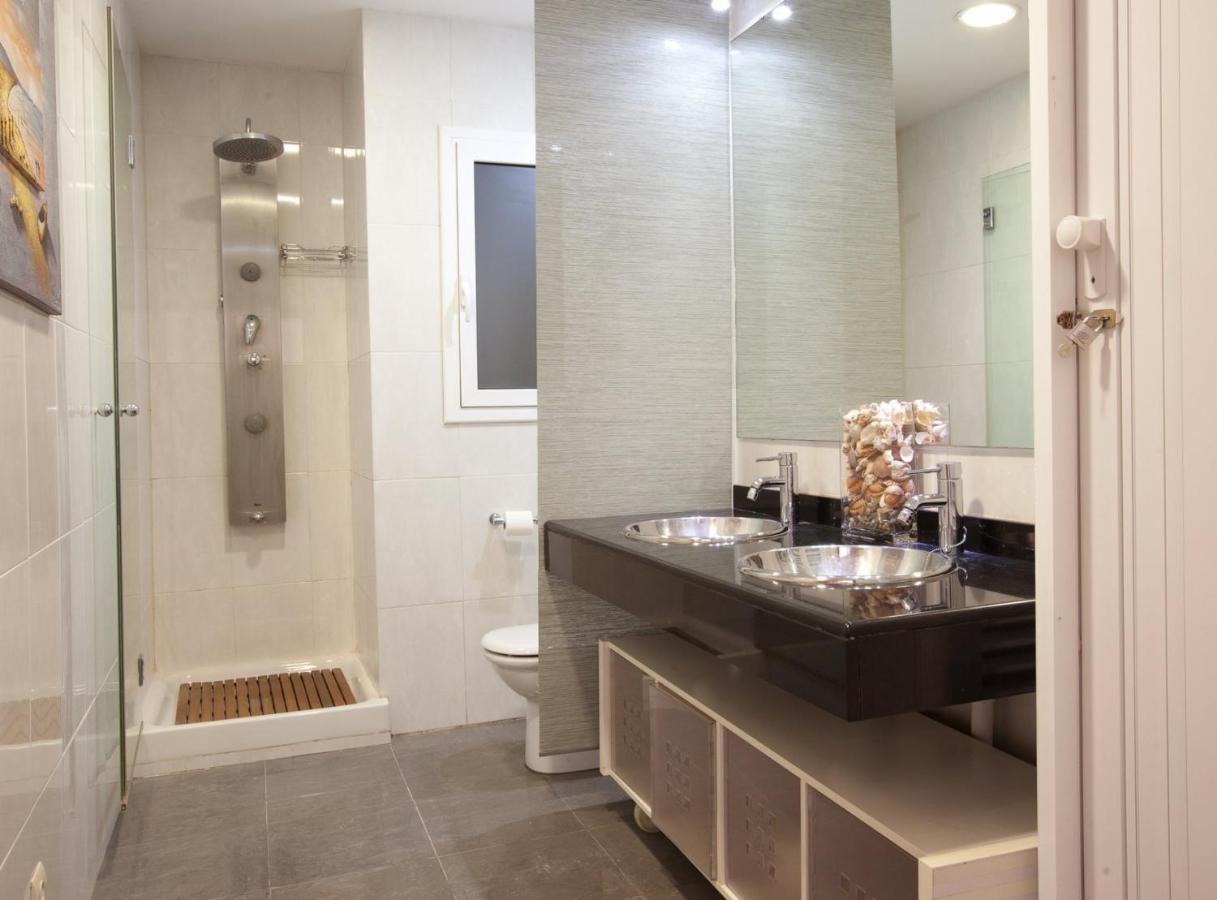 Rambla Cat - Penthouse With Terrace Apartment บาร์เซโลนา ภายนอก รูปภาพ
