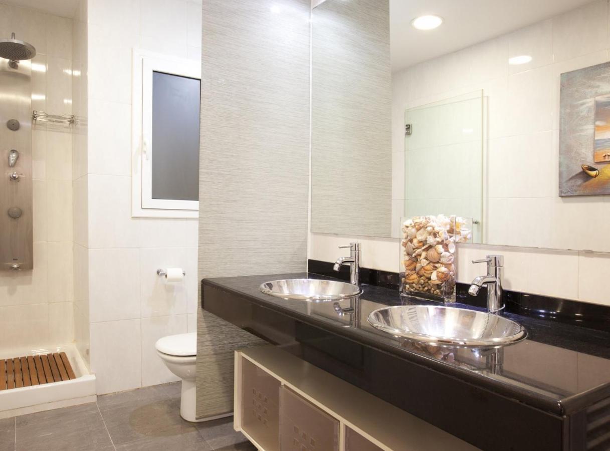 Rambla Cat - Penthouse With Terrace Apartment บาร์เซโลนา ภายนอก รูปภาพ